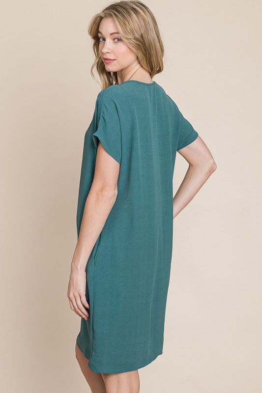 V-Neck Short Sleeve Dress with Pockets – Casual, Comfortable, Stylish and Practical V-Neck Dress with Convenient Pockets for Effortless Chic