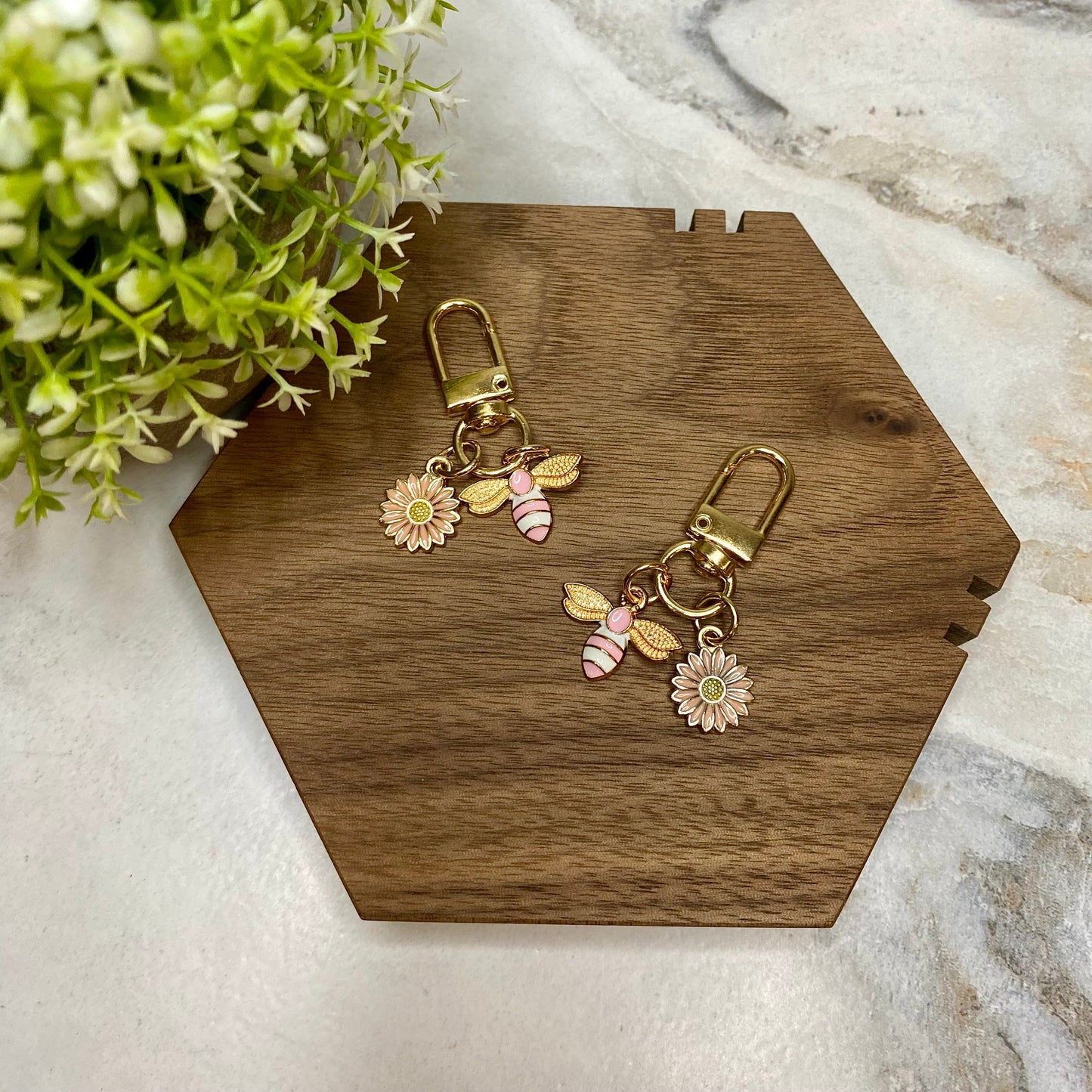 Keychain Charm - Daisy & Bee - Pink