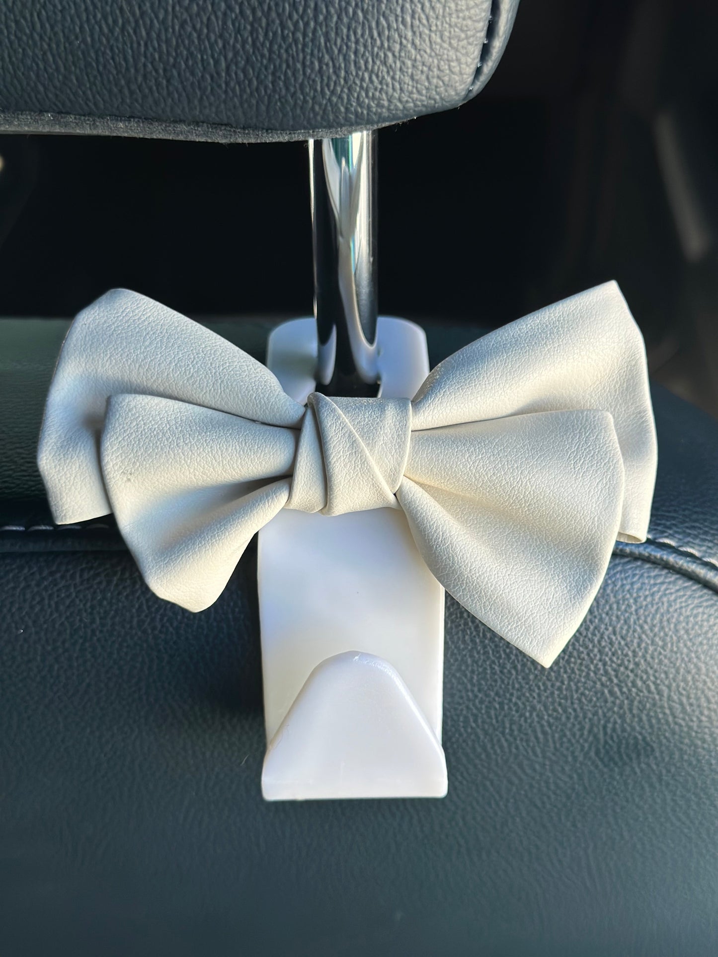 Car Bow Holder "Off White”