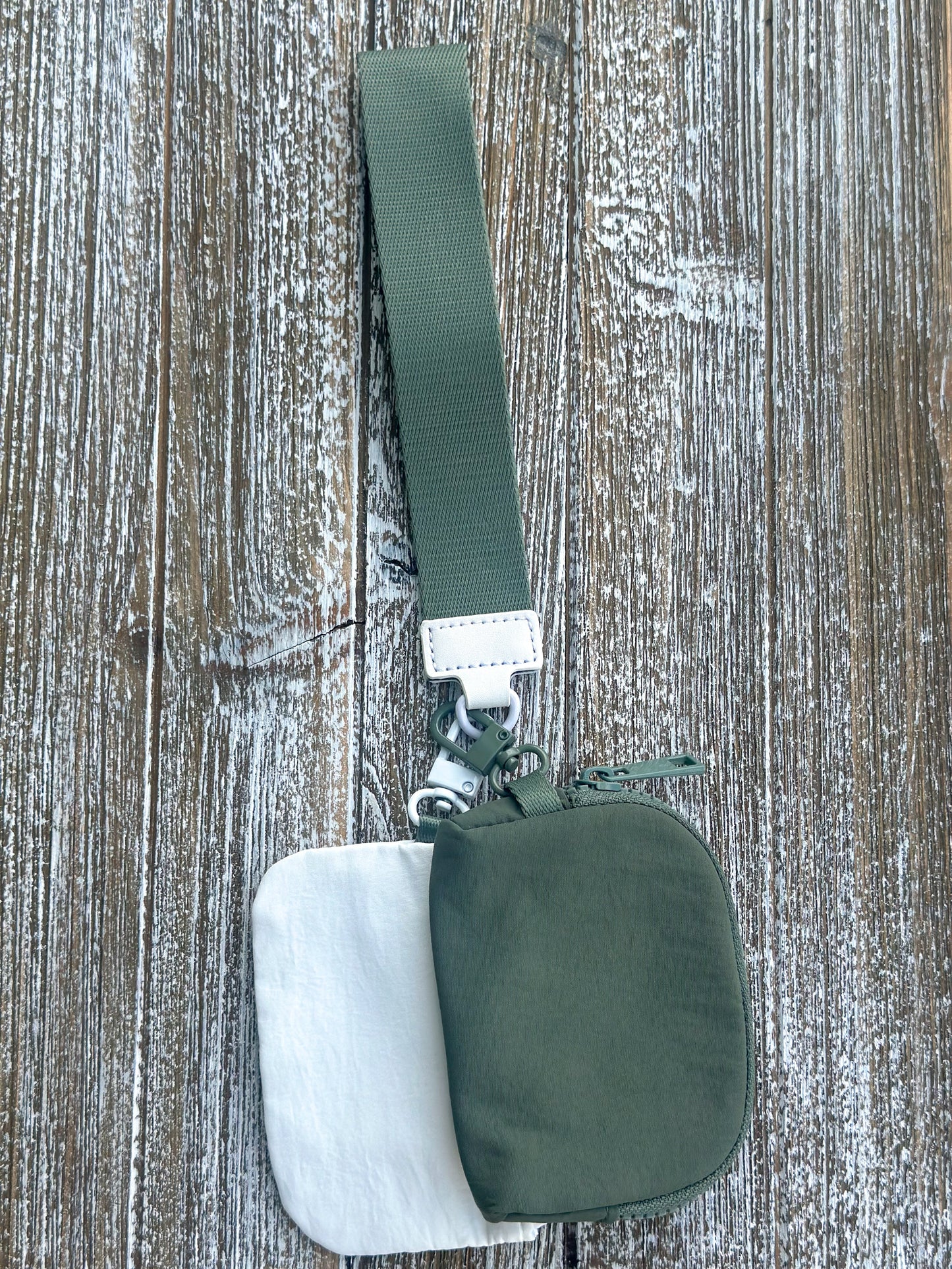 Dana's Dual Pouch Wallet Keychain "White-Green"