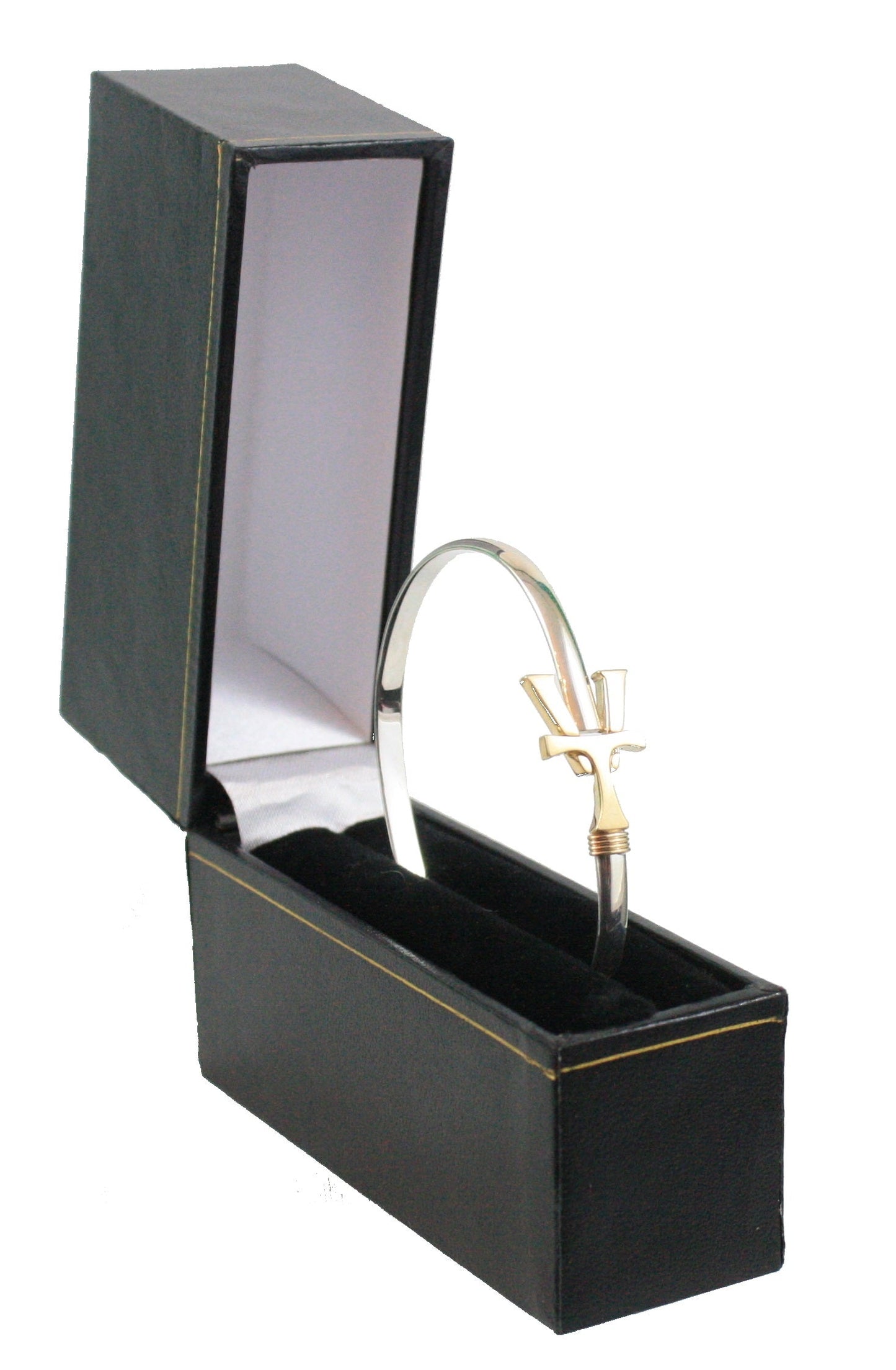 Vermont Hook Bracelet with Gold 'VT' - 4mm Band - 7.5 Inch