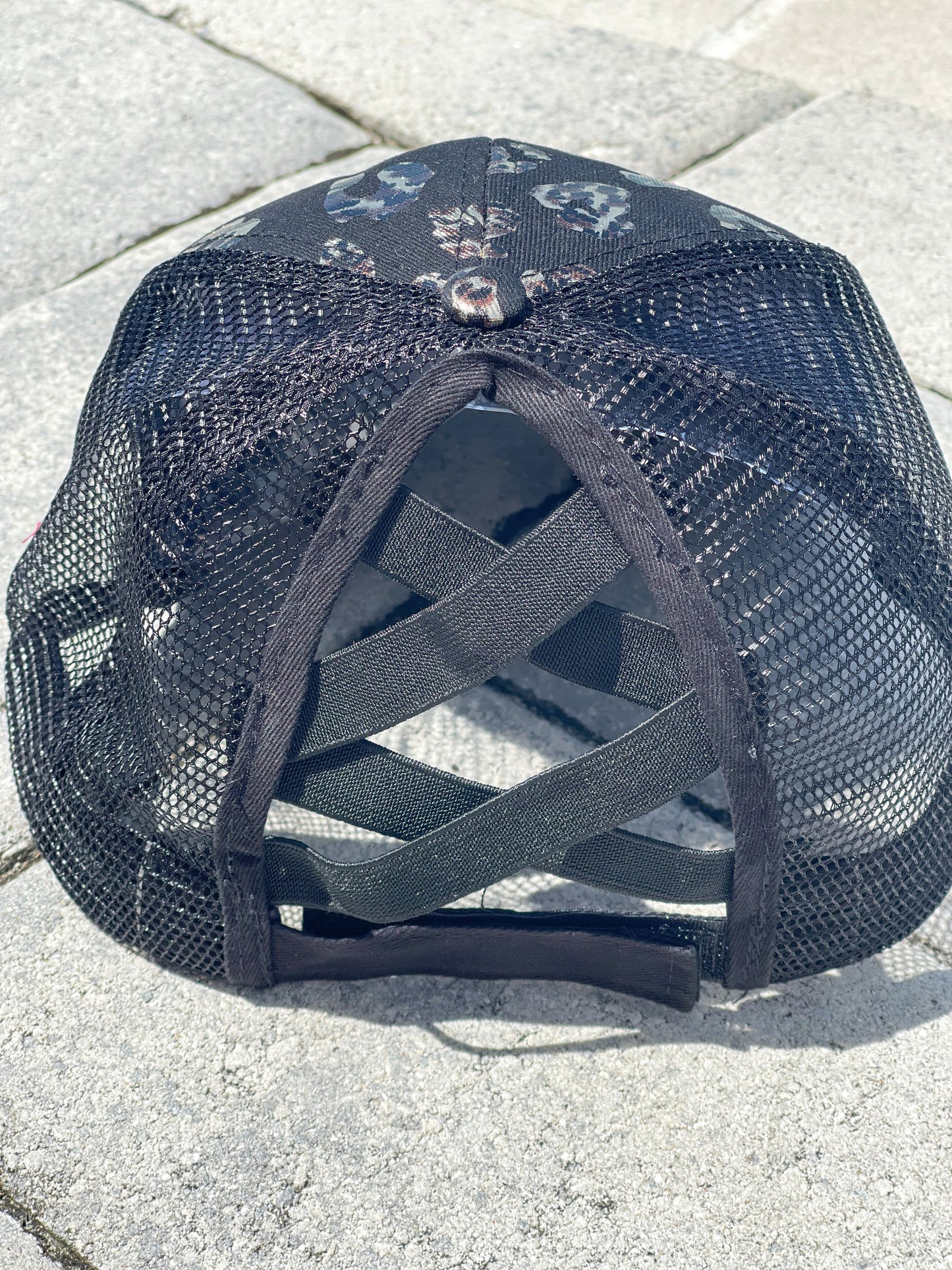 Trucker Hat "Black Gold Leopard"