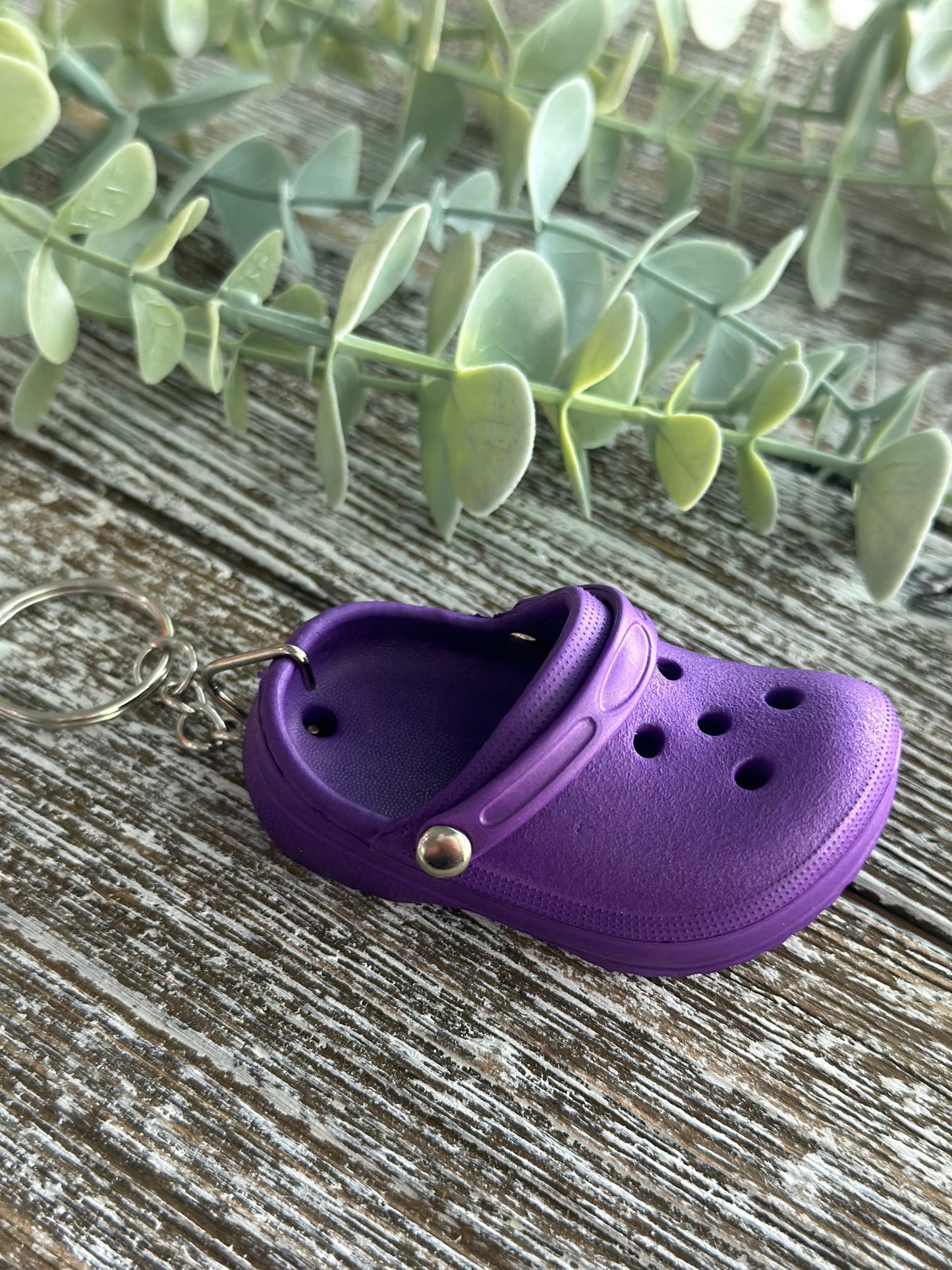 Little Lyle Shoe Keychain "Purple"