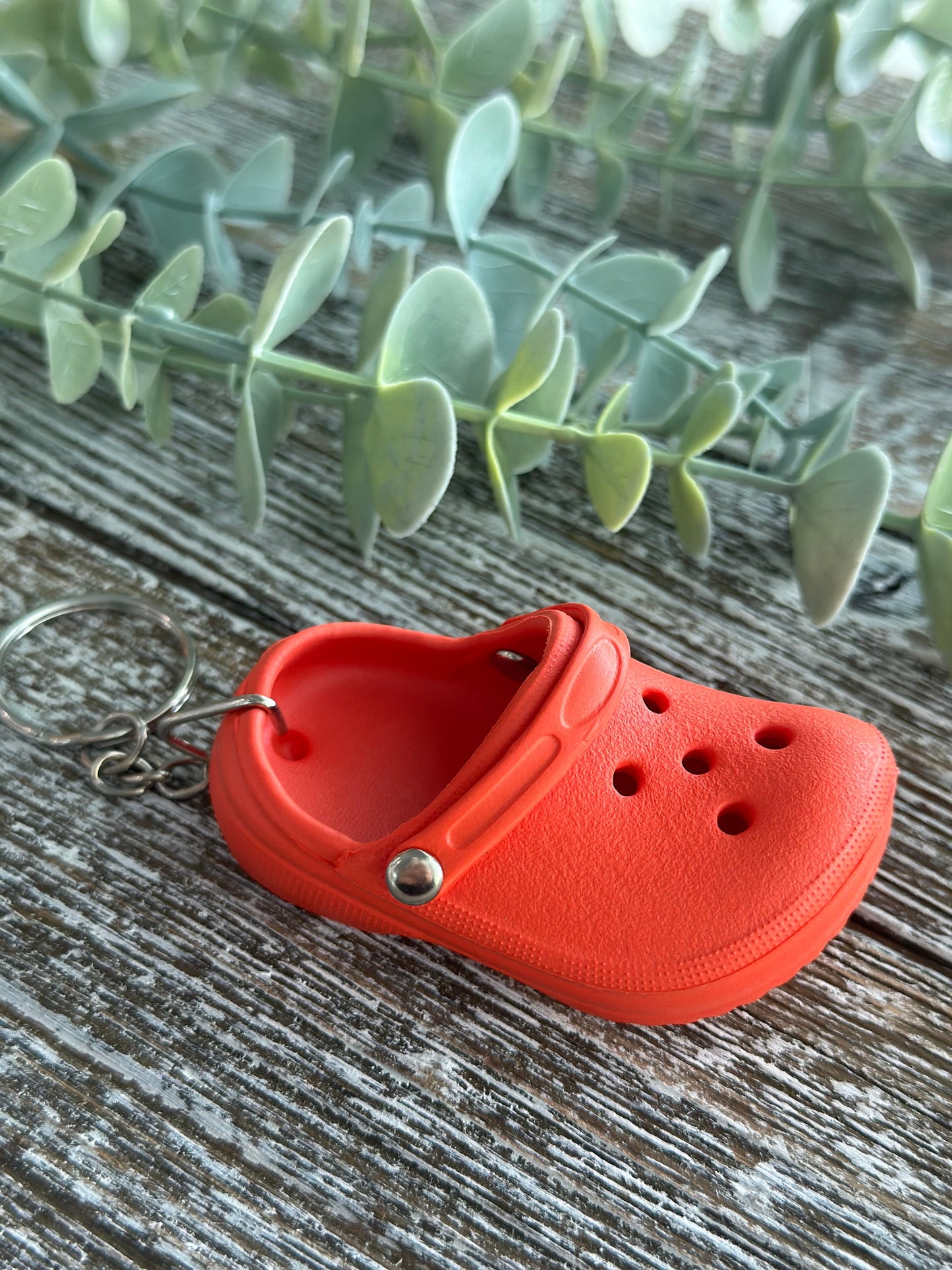 Little Lyle Shoe Keychain "Orange"