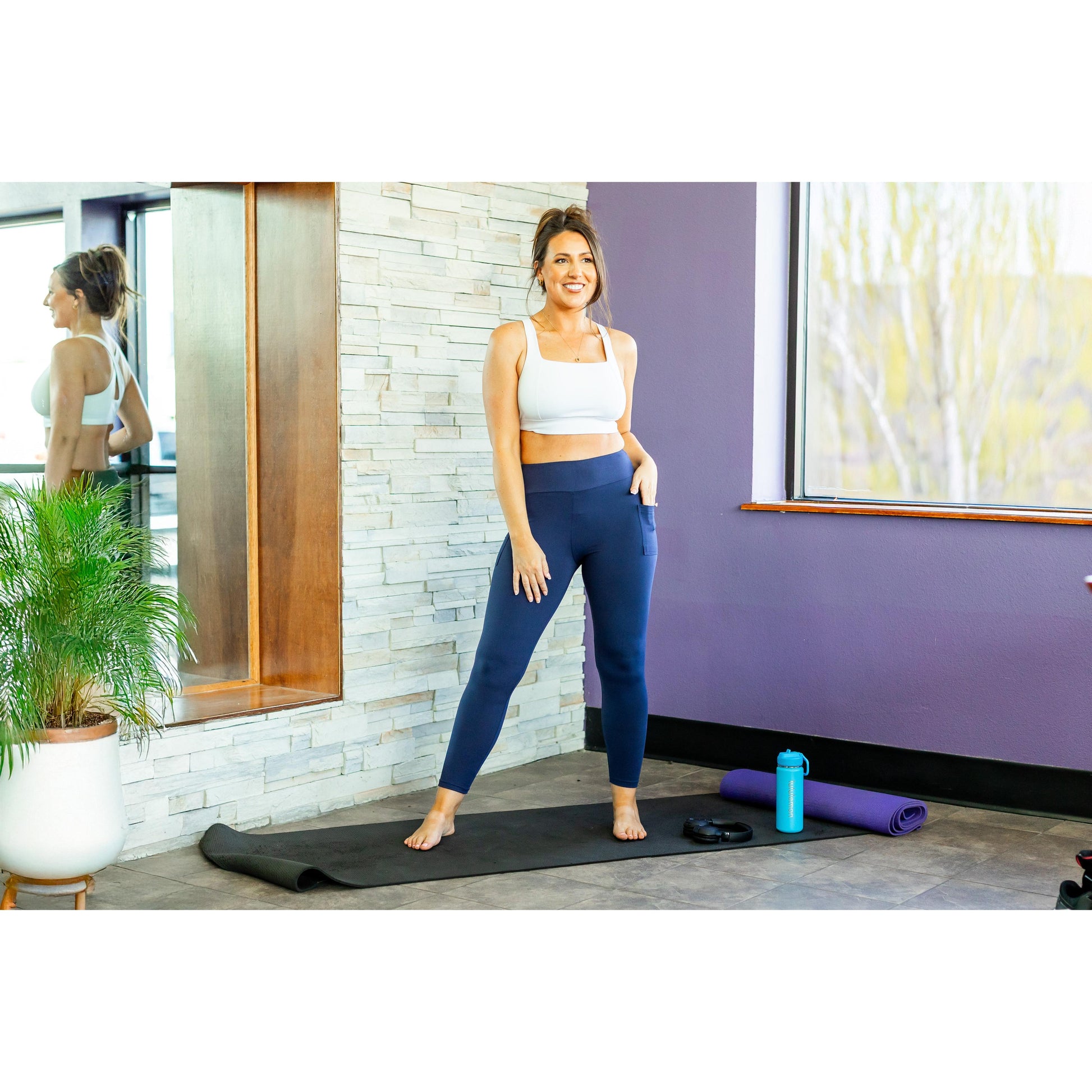 Julia Rose The Riley navy 7/8 ankle length leggings with pockets, high-waisted women’s leggings