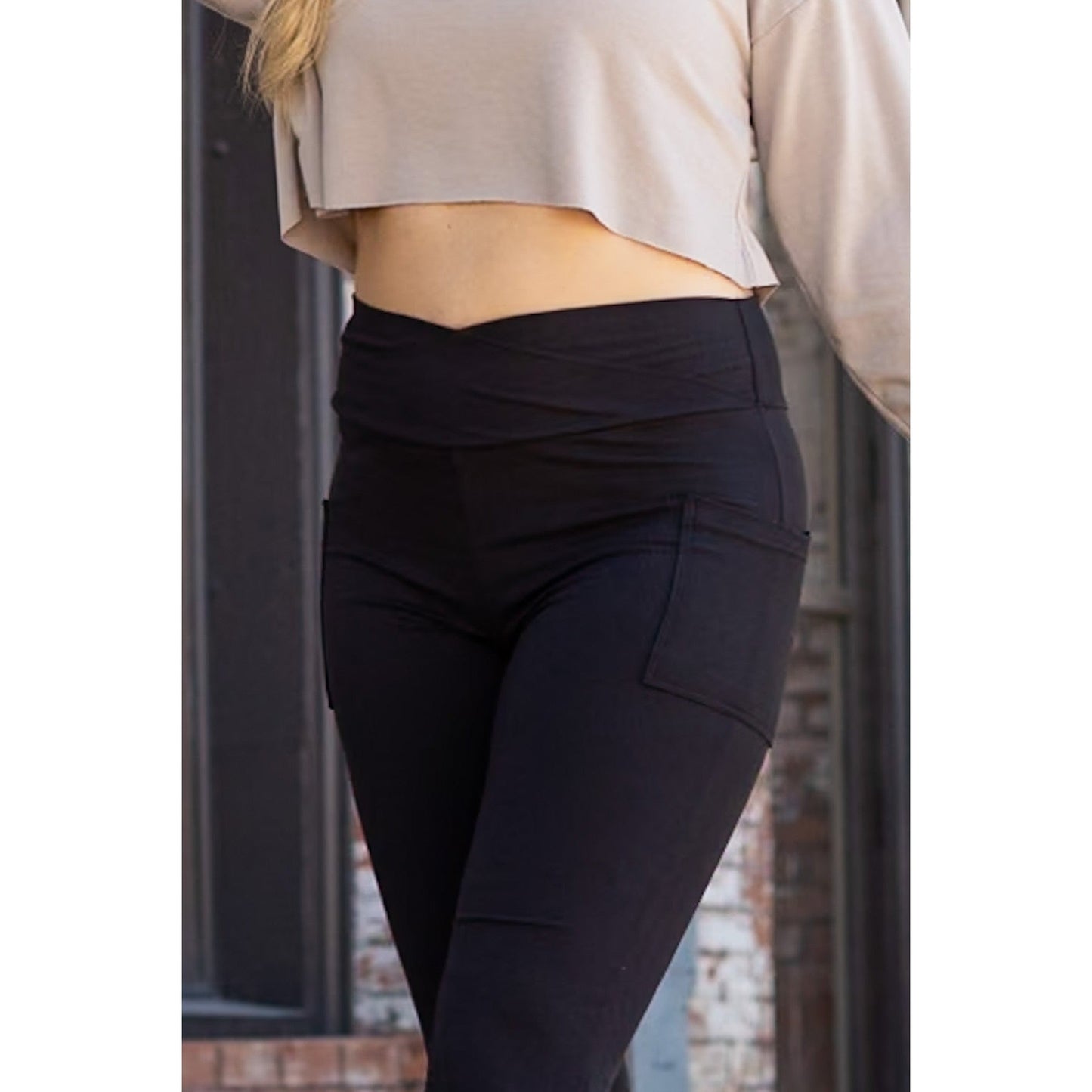 PreOrder  | The Liz - Crossover 30"  Bootcut Leggings with Pockets Round 2