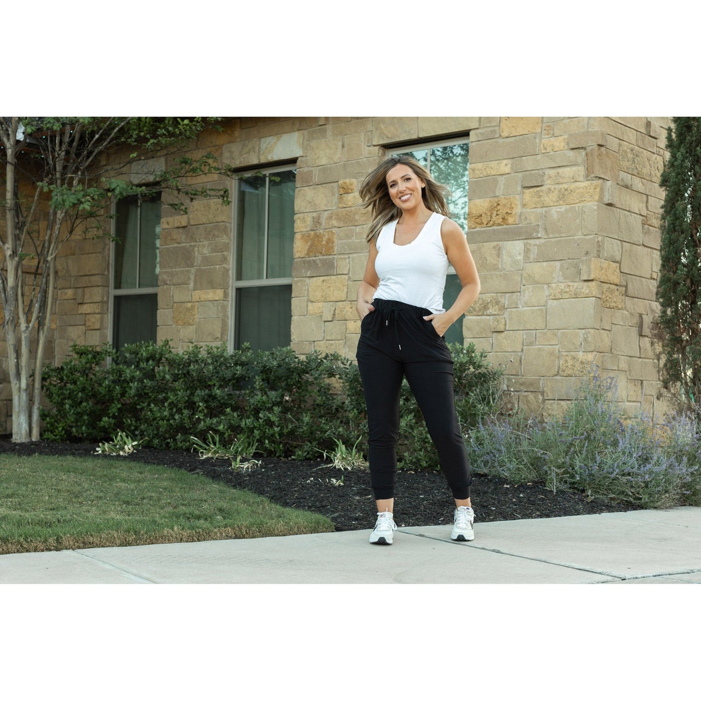 Julia Rose The Reagan black joggers, Women wearing black joggers Luxe Leggings by Julia Rose