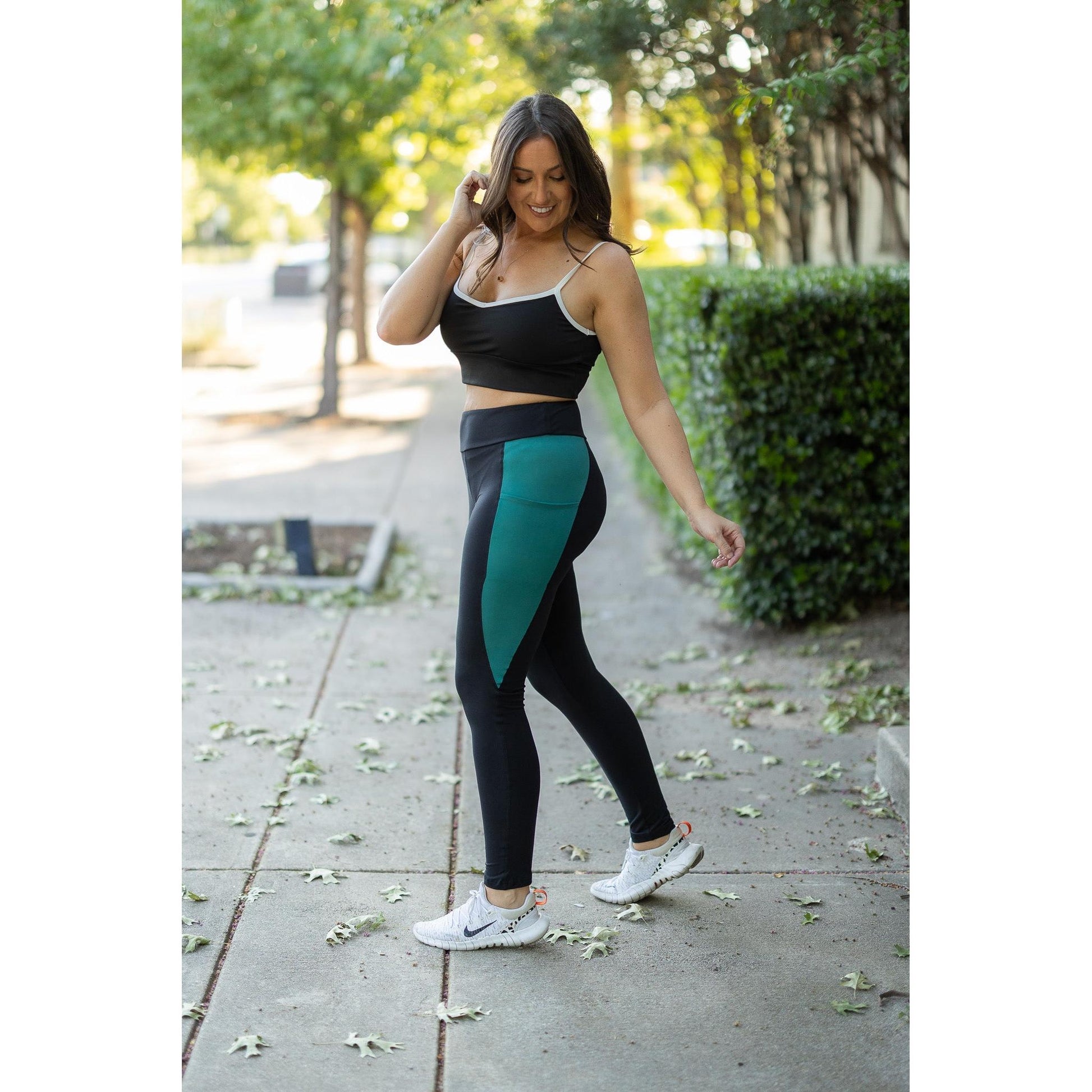 Julia Rose Gracie Green Panel Full Length Leggings women’s boutique leggings front view, Woman wearing Julia Rose Gracie leggings with green panel detail