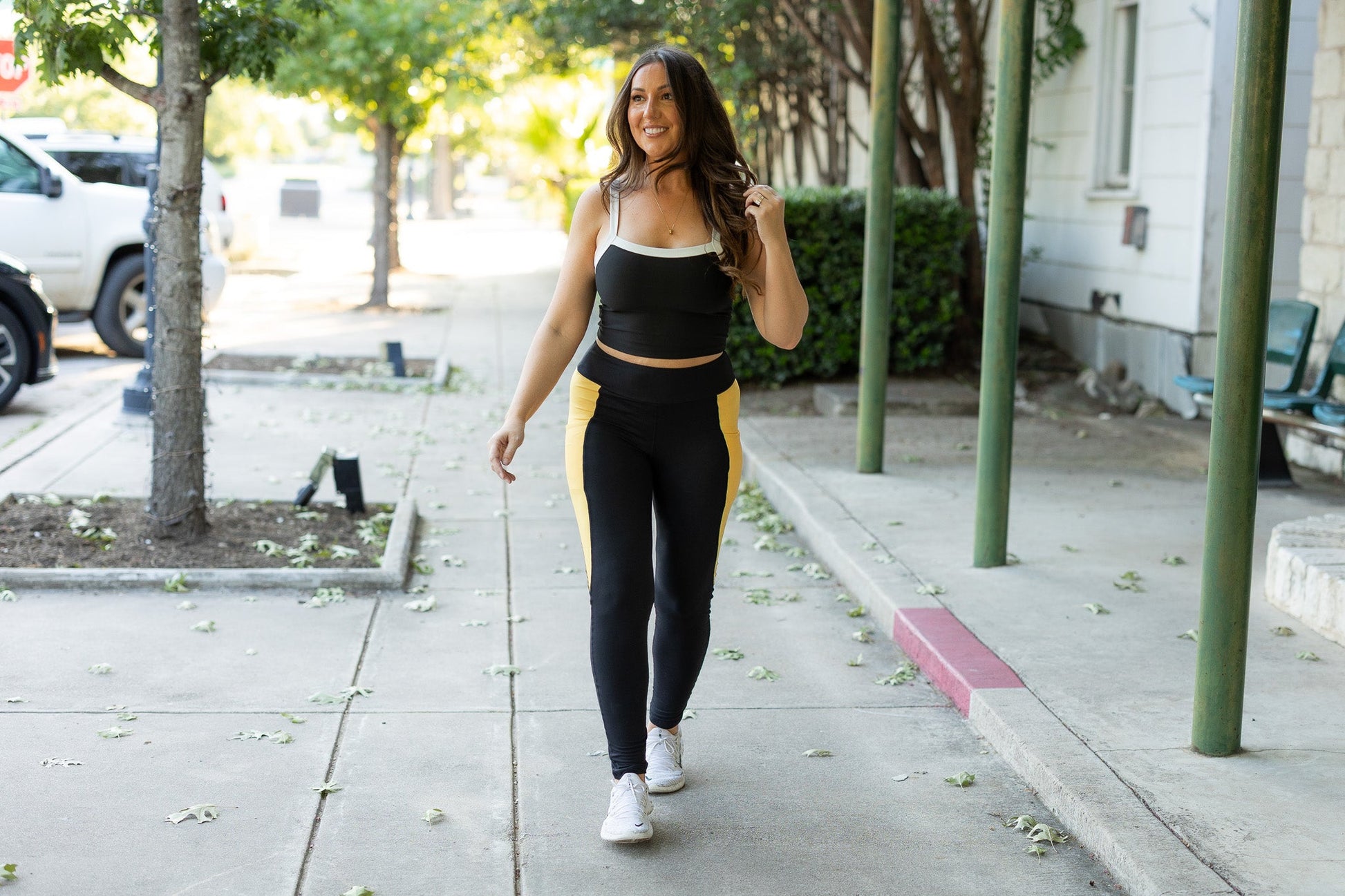 Julia Rose Yasmine Yellow Panel Full Length Leggings women’s boutique leggings front view, Woman wearing Julia Rose Yasmine leggings with yellow panel detail