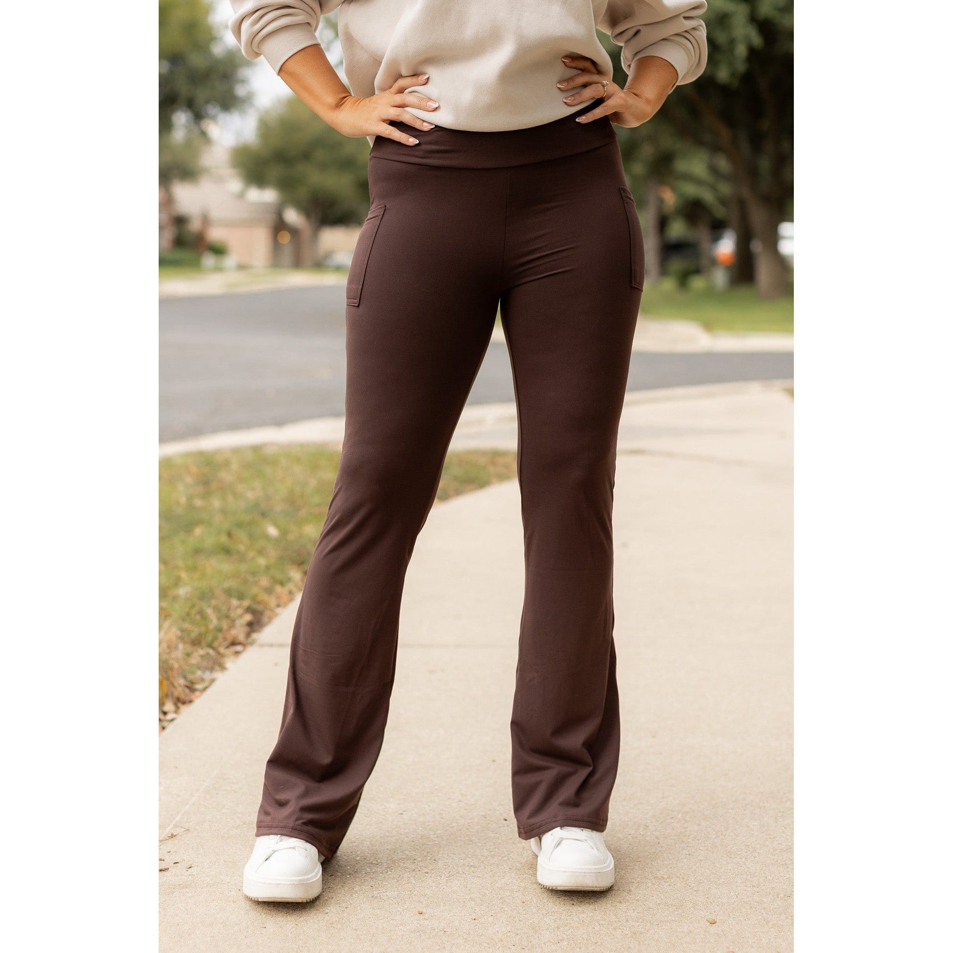 High-waisted brown bootcut leggings with pockets by Julia Rose, Julia Rose women’s brown flared leggings lifestyle image