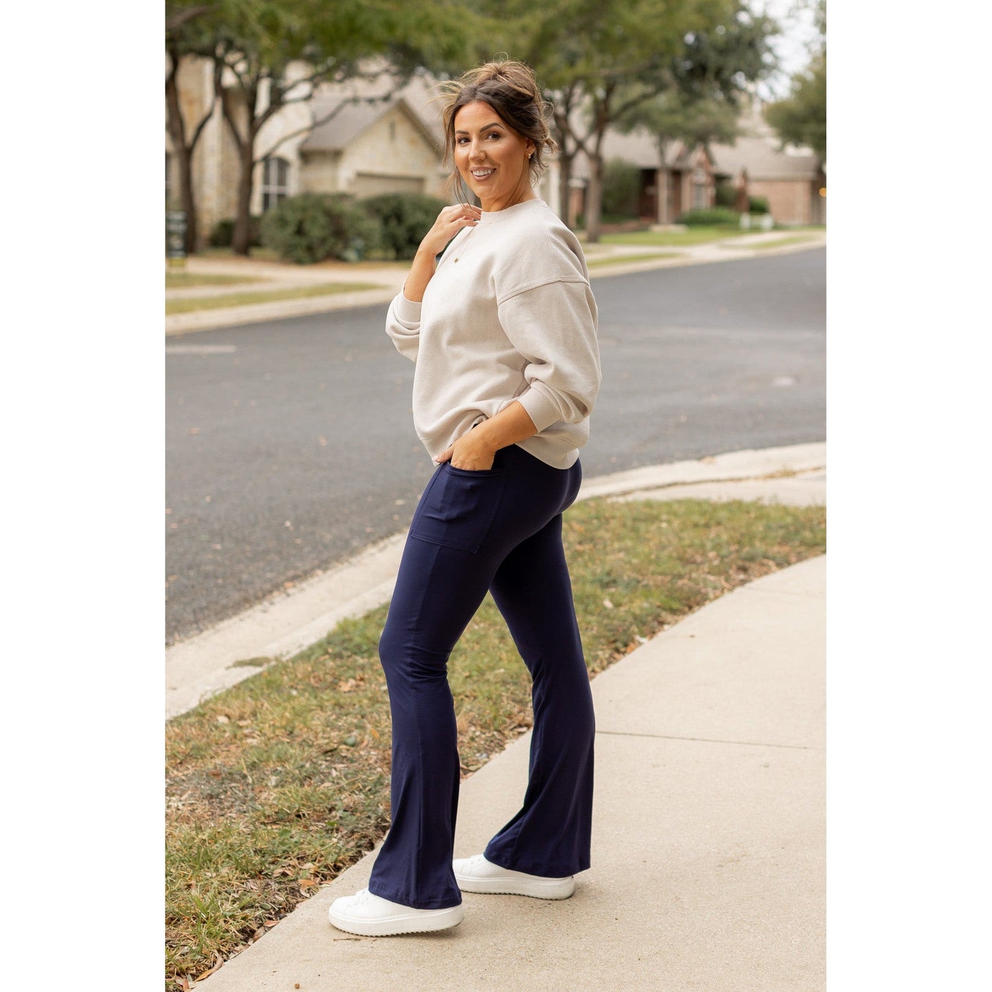 PreOrder  | The Mila - 30"  NAVY Bootcut Leggings with Pockets Round 2