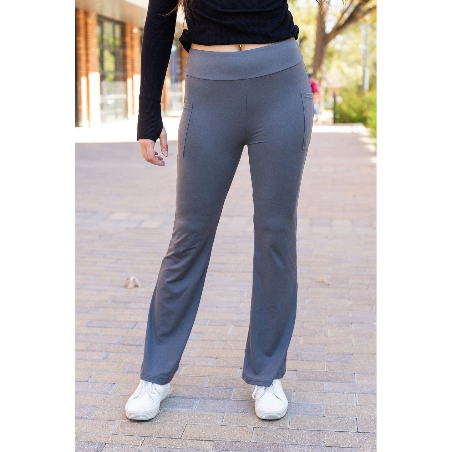 High-waisted charcoal bootcut leggings with pockets by Julia Rose, Julia Rose women’s charcoal flared leggings lifestyle image