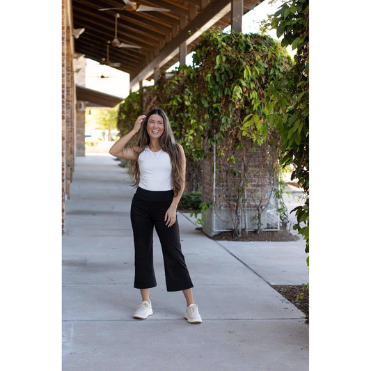 Julia Rose The Gabriella black high-waisted gaucho pants, Women wearing black gaucho pants high waisted