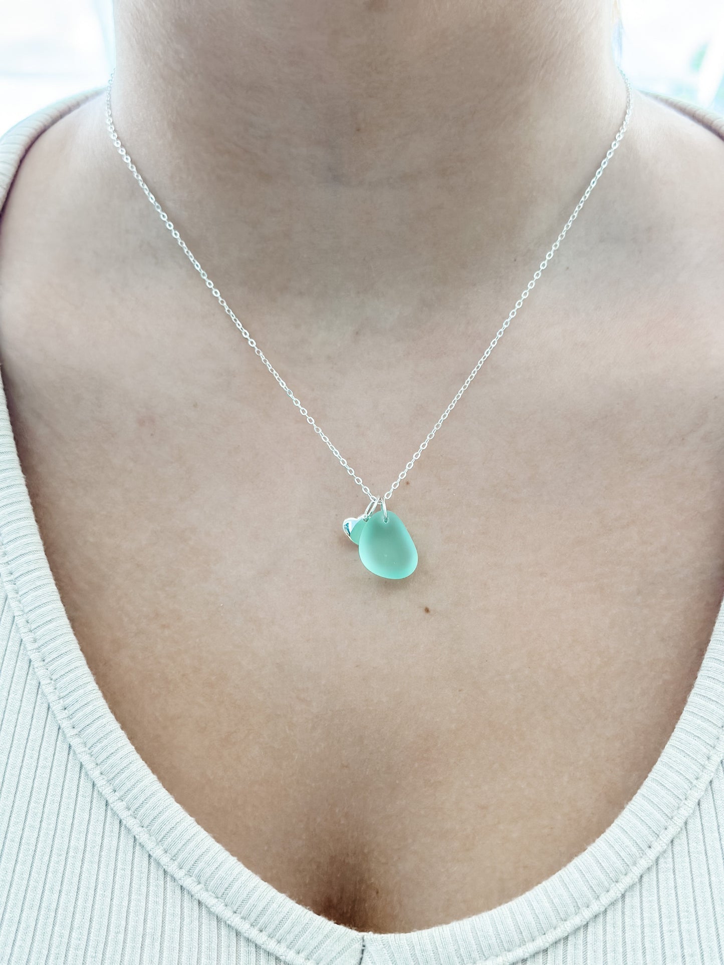 "Shelly Seaglass" Green Silver Necklace