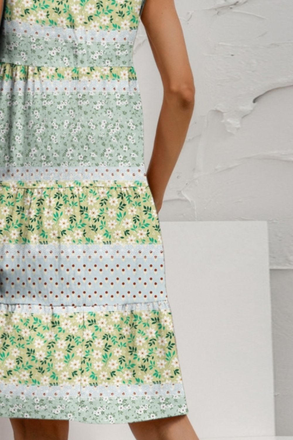 Charming Tiered Printed Round Neck Sleeveless Dress Trendy & Stylish Summer Dress for Women