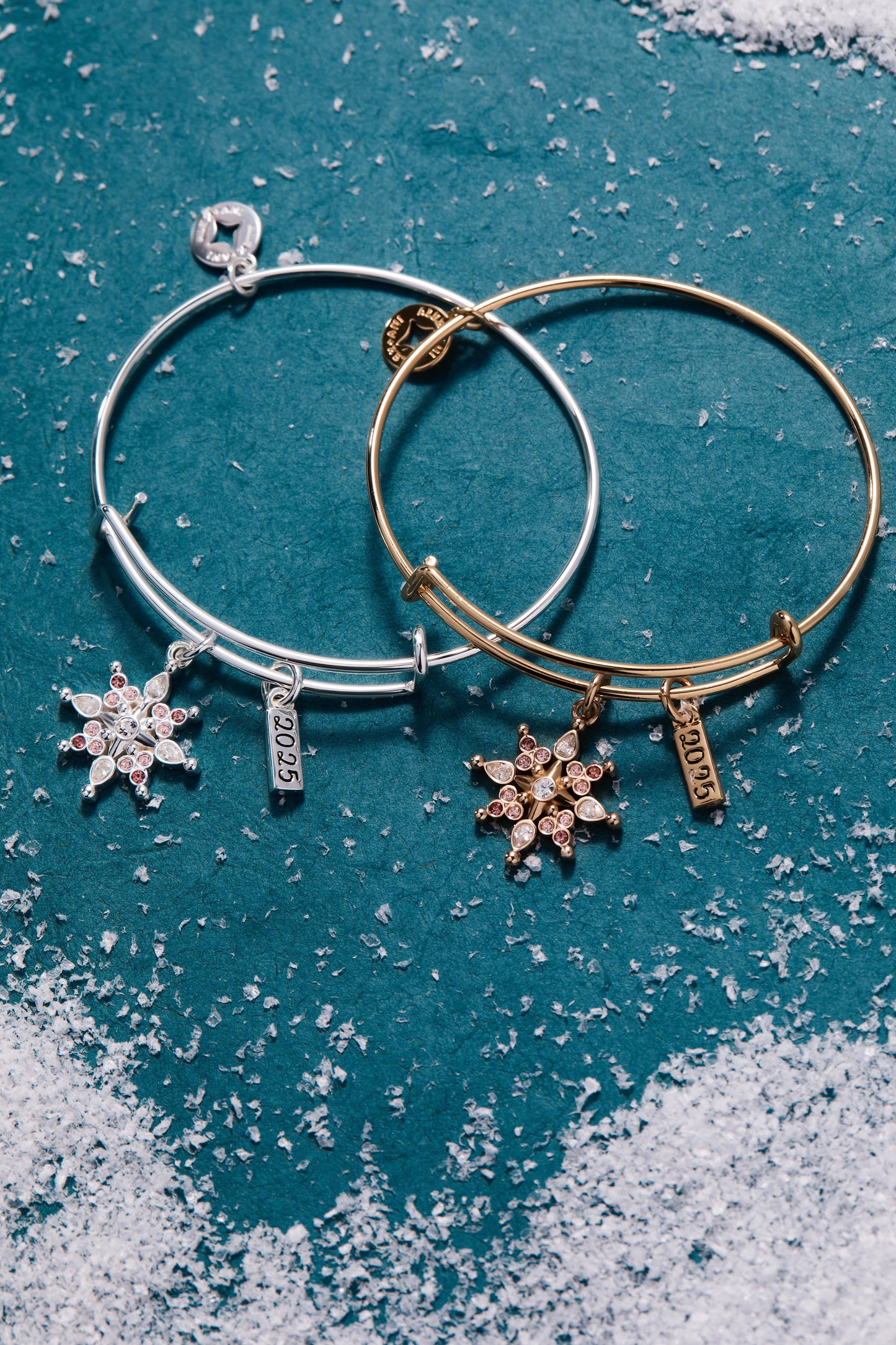 2025 Winter Snowflake Charm Bangle