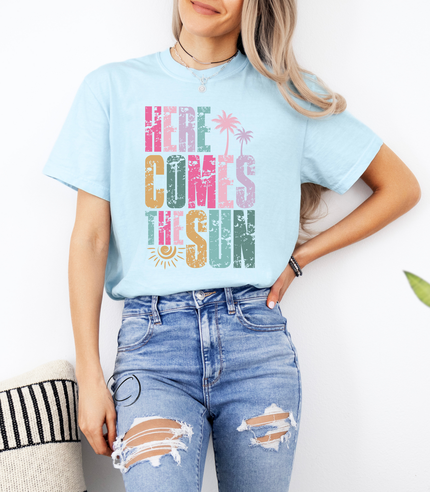 Distressed Here Comes The Sun Graphic Tee