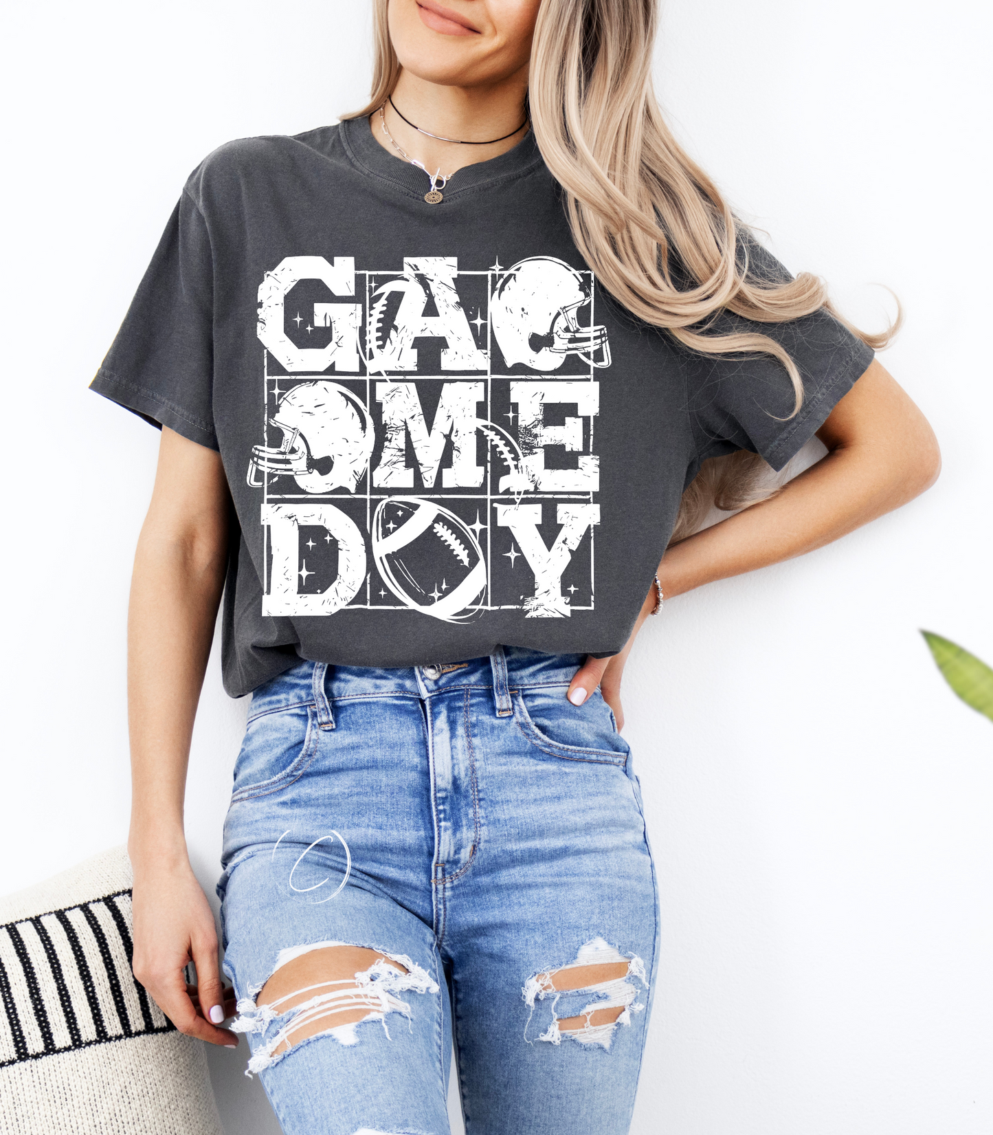 Huddle Up Gameday Graphic Tee