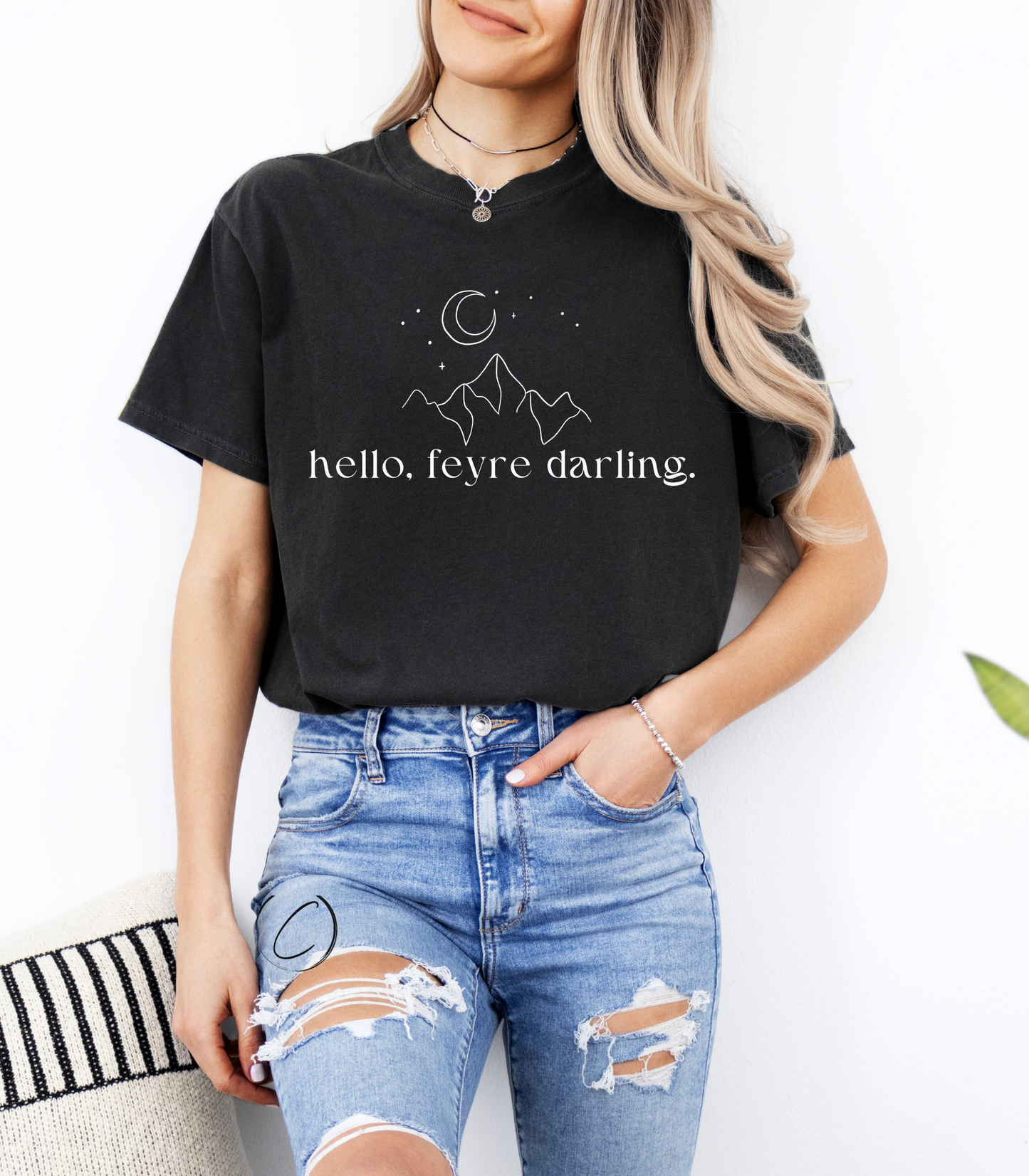 Hello Darling Graphic Tee
