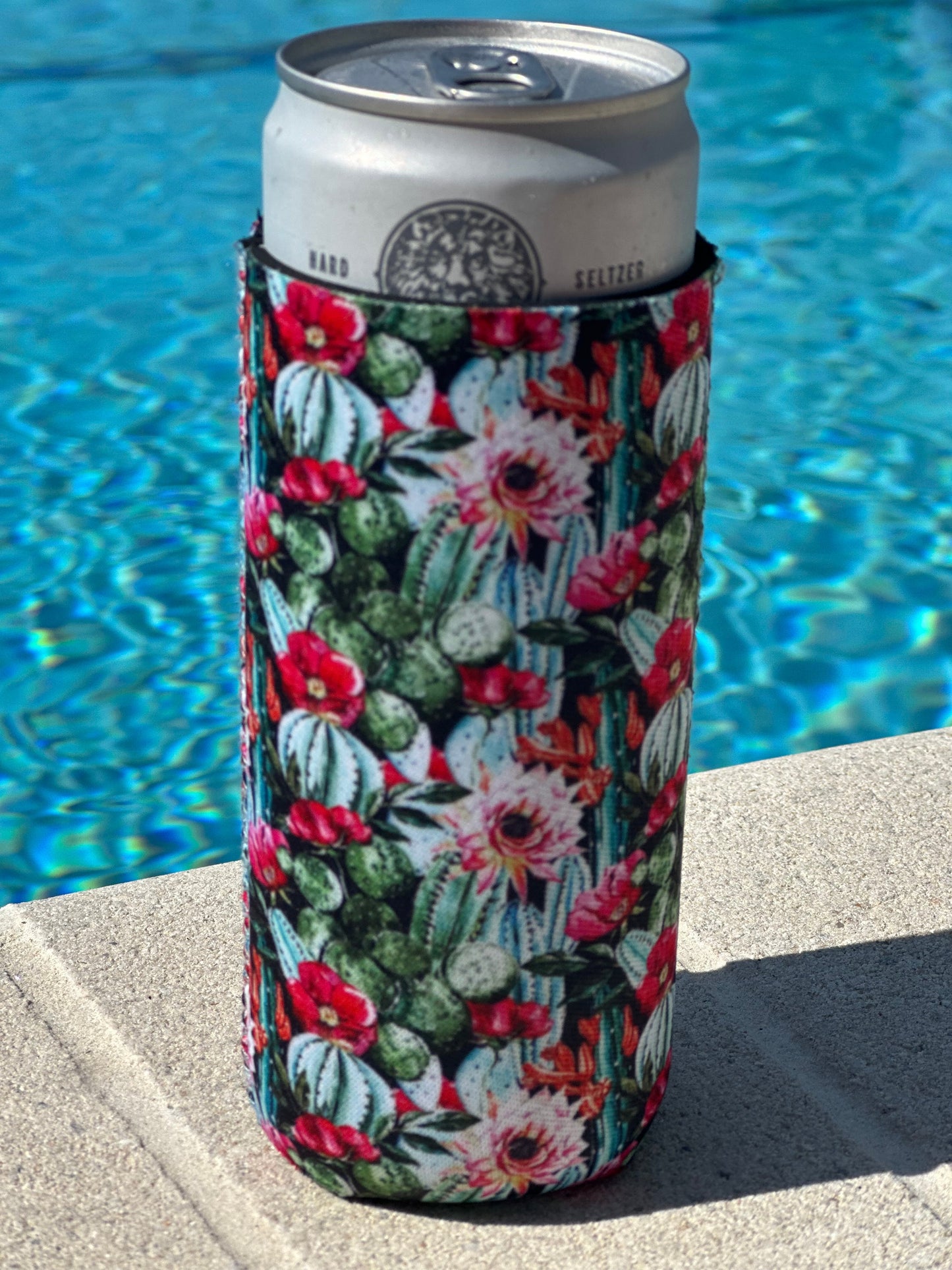 Slim Can Holder "Pretty Cactus"