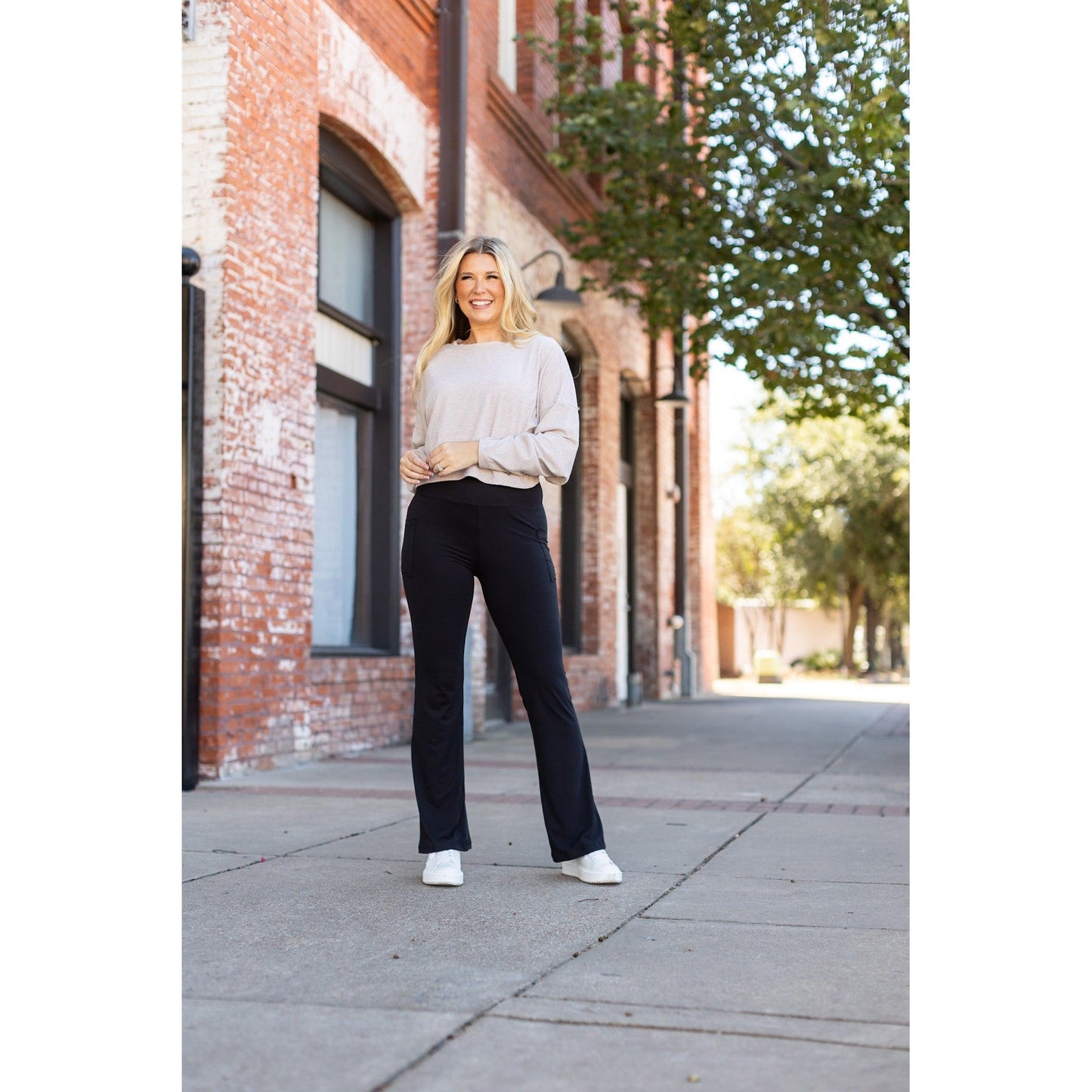 Ready to Ship | The Vanessa 27 - Black Bootcut Leggings