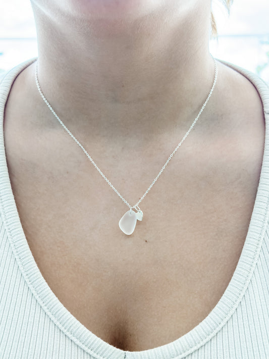 "Shelly Seaglass" White Silver Necklace