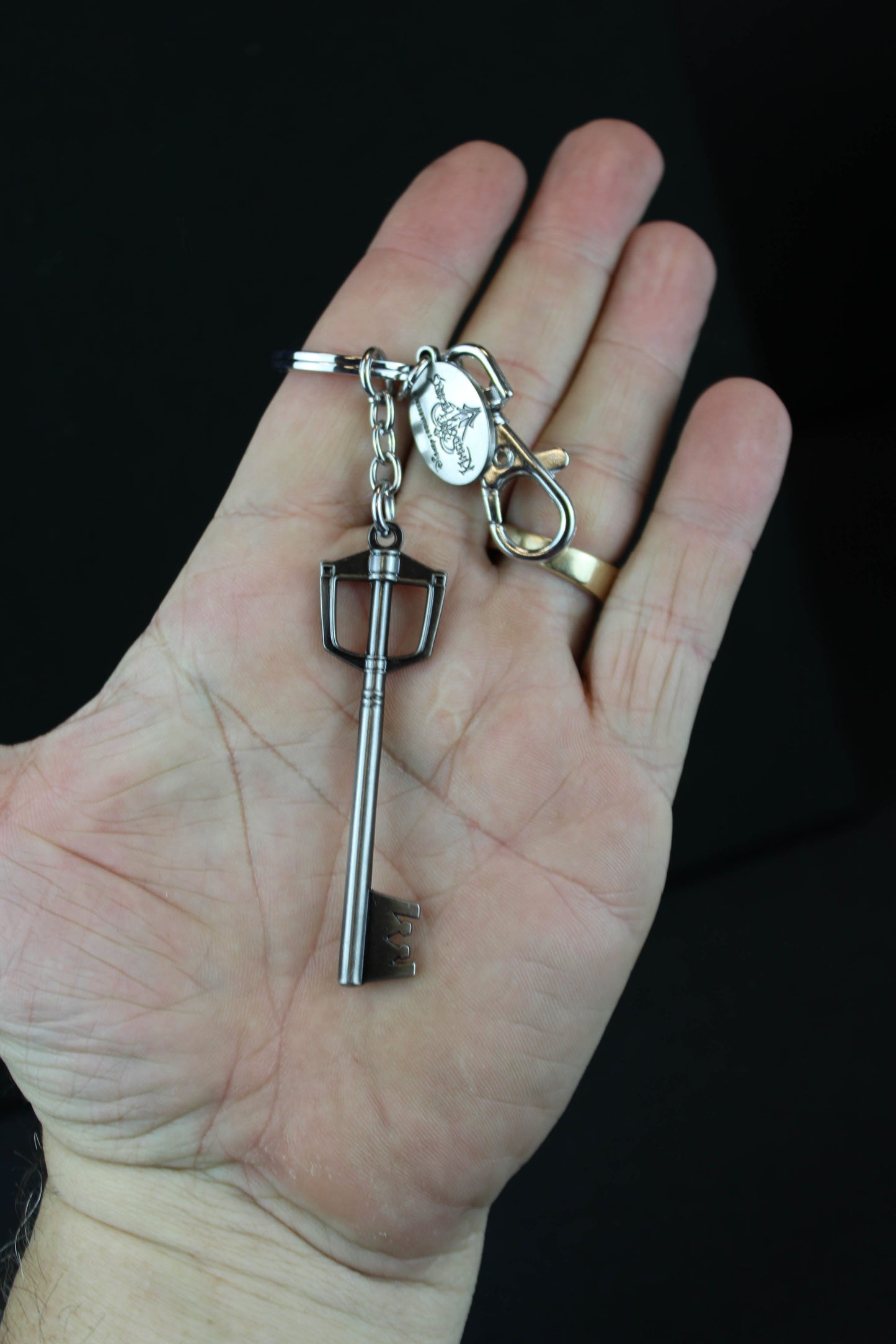 Kingdom Key Keyblade Sora's Keyblade Pewter Keychain
