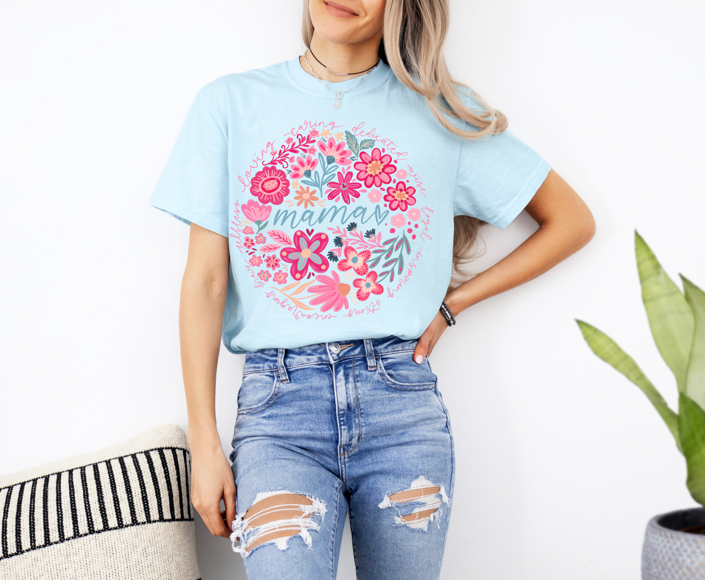 Mama Circle Floral Graphic Tee
