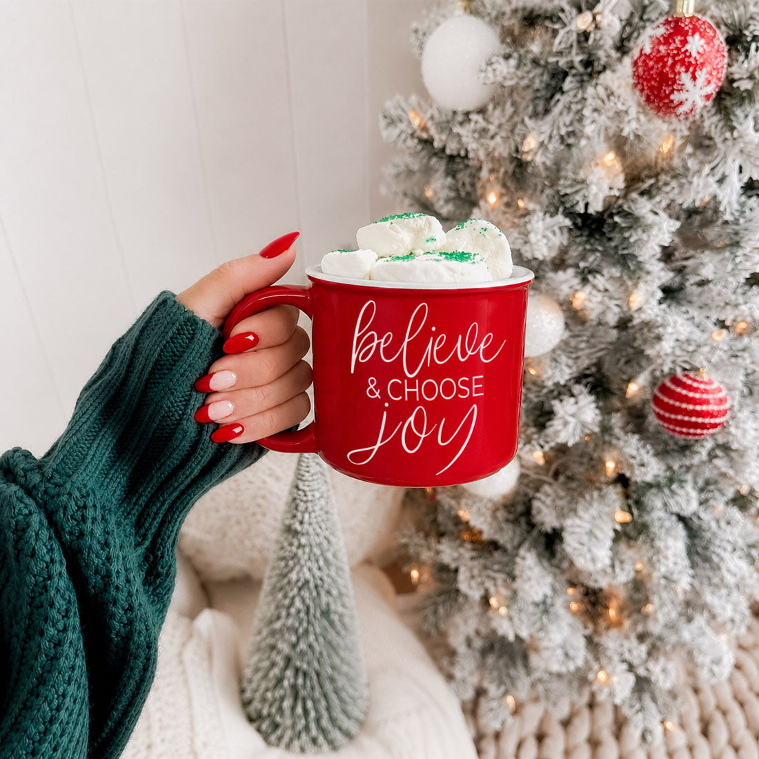 Christmas mug with cozy sweater aesthetic
Holiday coffee cup for Christmas movie nights
Cozy winter nights hot chocolate mug
Christmas mug for holiday traditions
Festive ceramic mug for holiday season