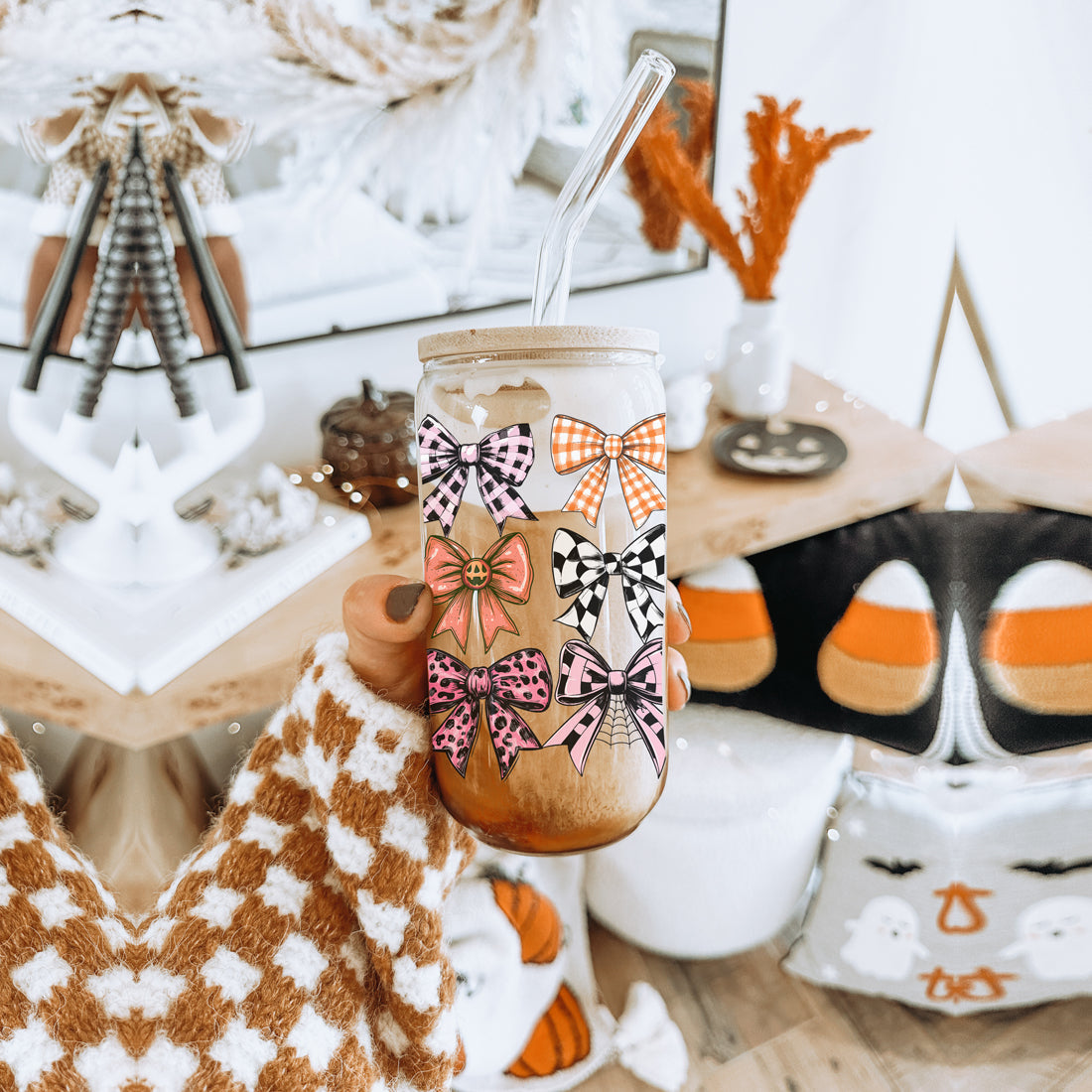 Aesthetic girl fall tumbler
Coquette coffee lover gift
Feminine fall drink container
Cottage core coffee glass