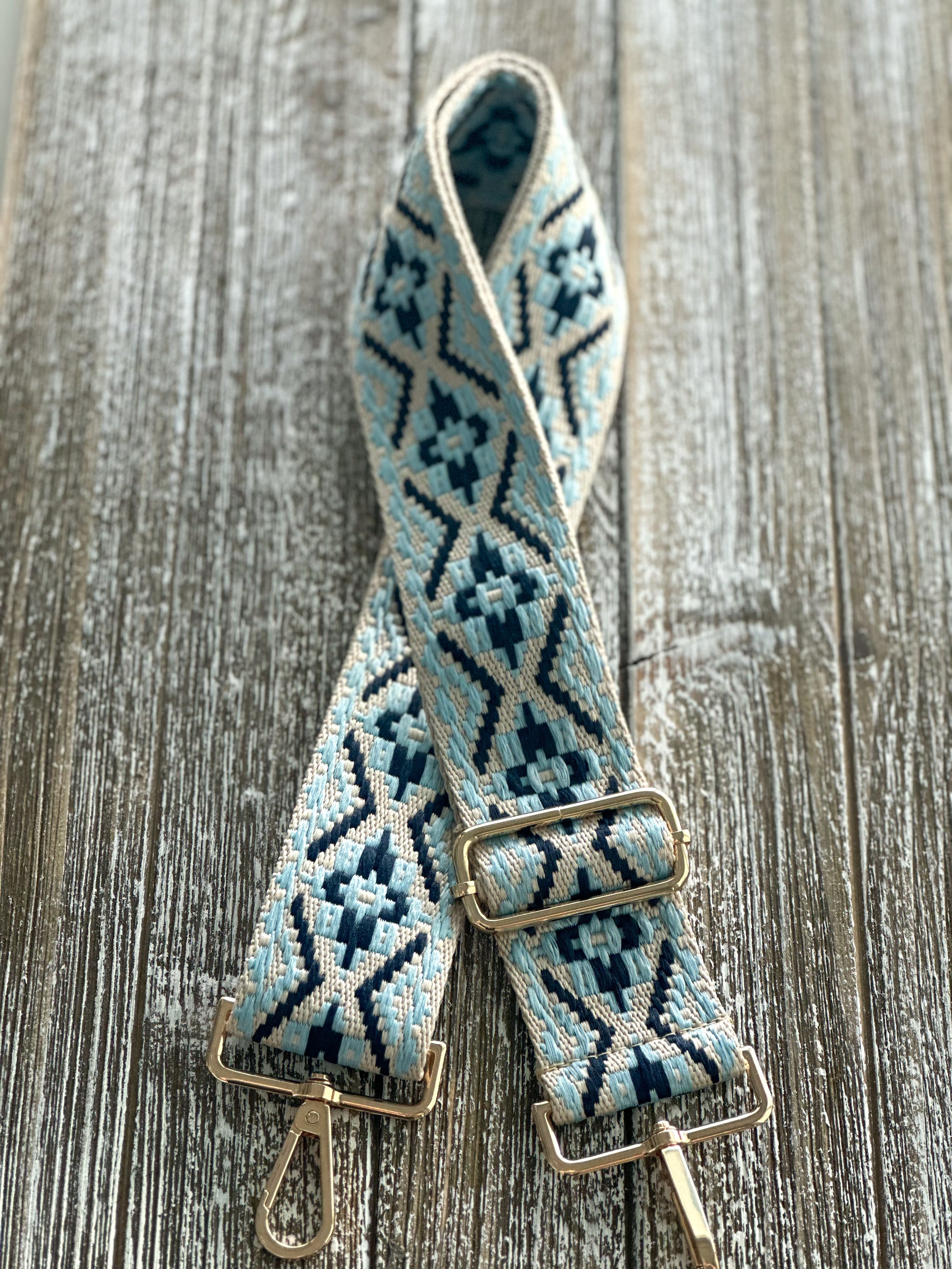 Crossbody Guitar Strap "Baby Blue Flair"
