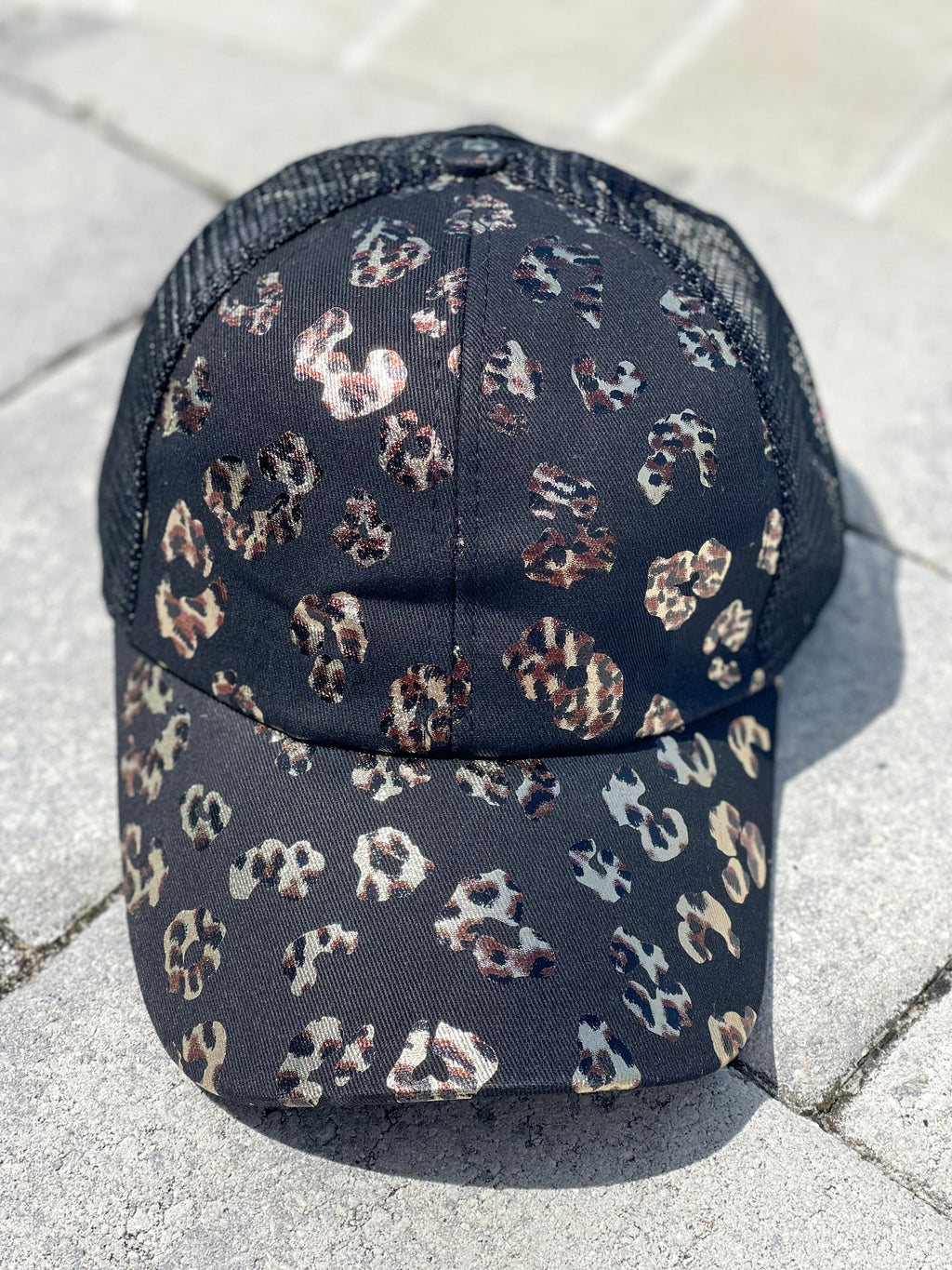 Trucker Hat "Black Gold Leopard"