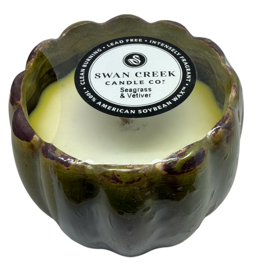Small Petal Pot Soy Candle - Seagrass and Vetiver