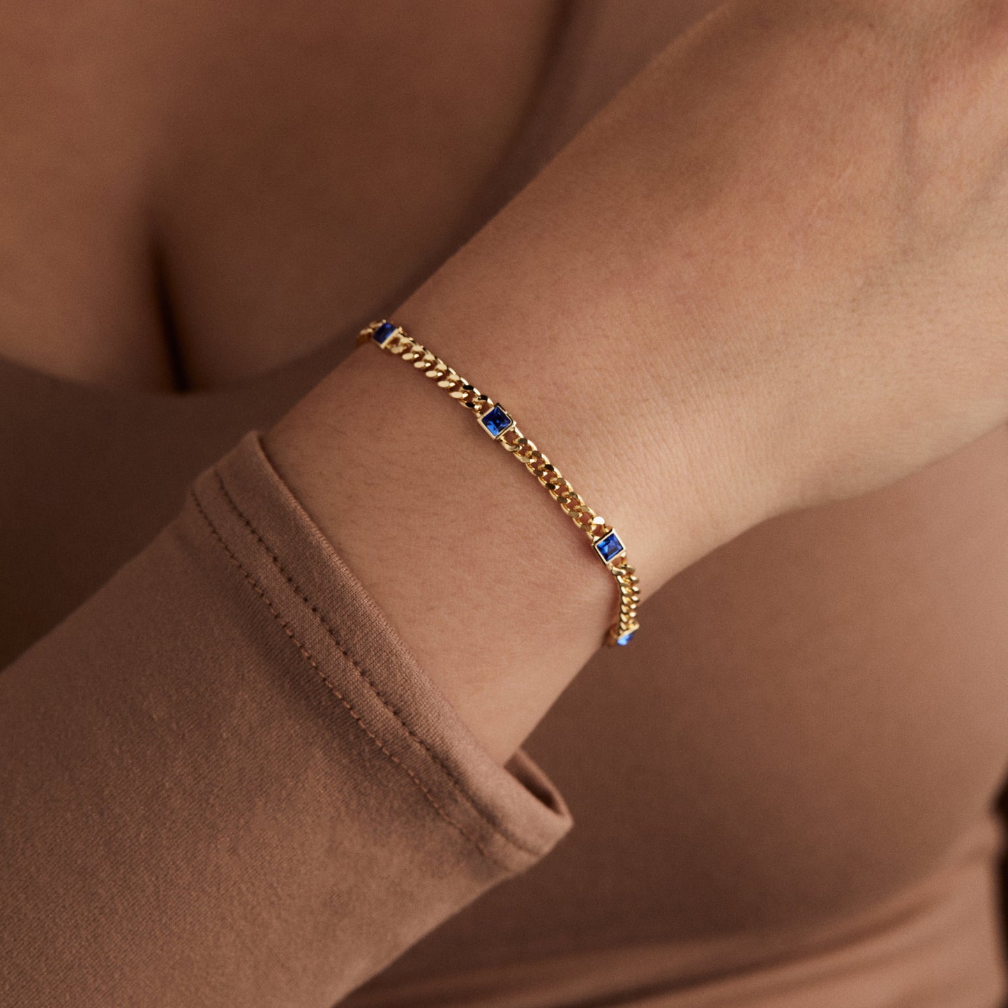 September Birthstone Sapphire Curb Chain Bracelet